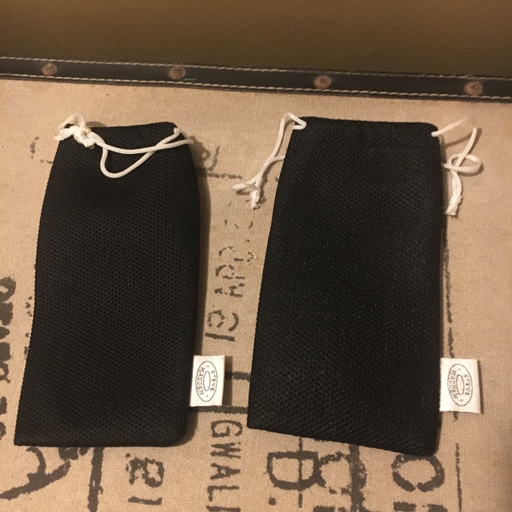 Steve Madden sunglasses cloth sleeve bundle
